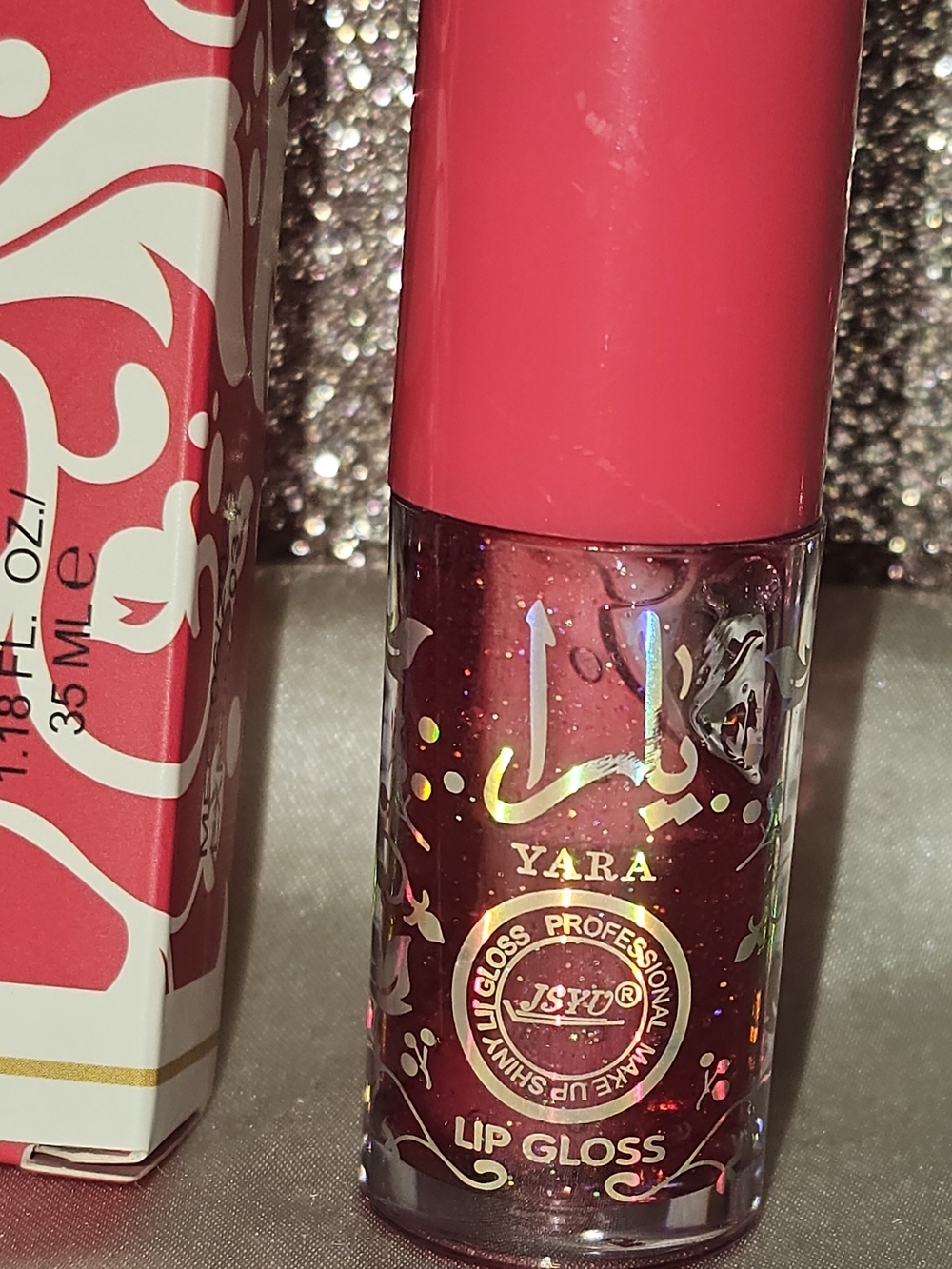 Yara Lip Gloss & Yara Candy 35 Ml EDP - Picture 3 of 5